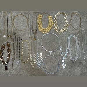 Lot of 20 Vintage (80s + 90s) Avon Necklaces